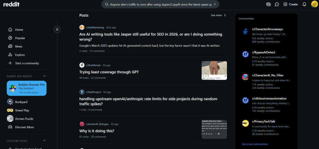 Real-time community frustration regarding AI-generated content indexing issues on Reddit | Creators AI Lab